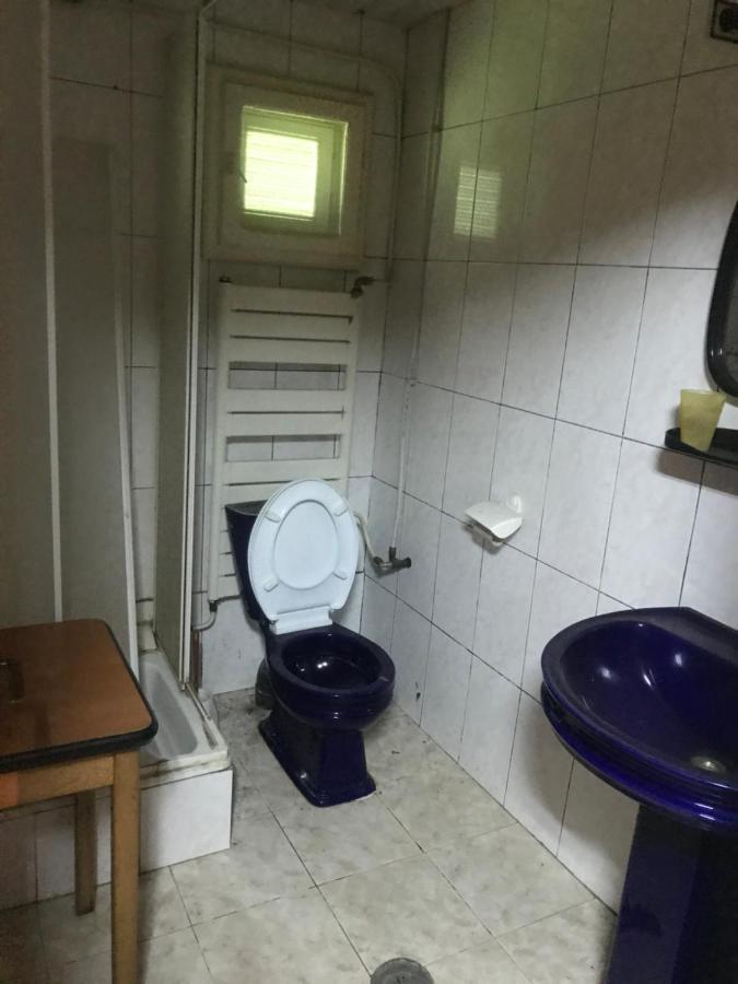 Casa Postolache Hostel Soveja Luaran gambar